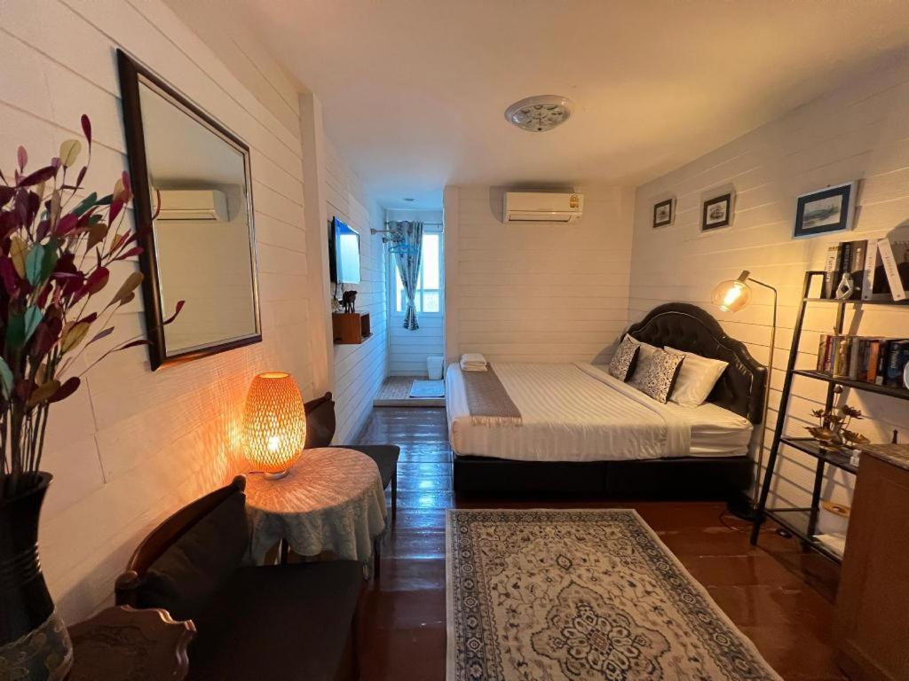 Ban Thungdang Housetel Bangkok Ξενοδοχείο Εξωτερικό φωτογραφία