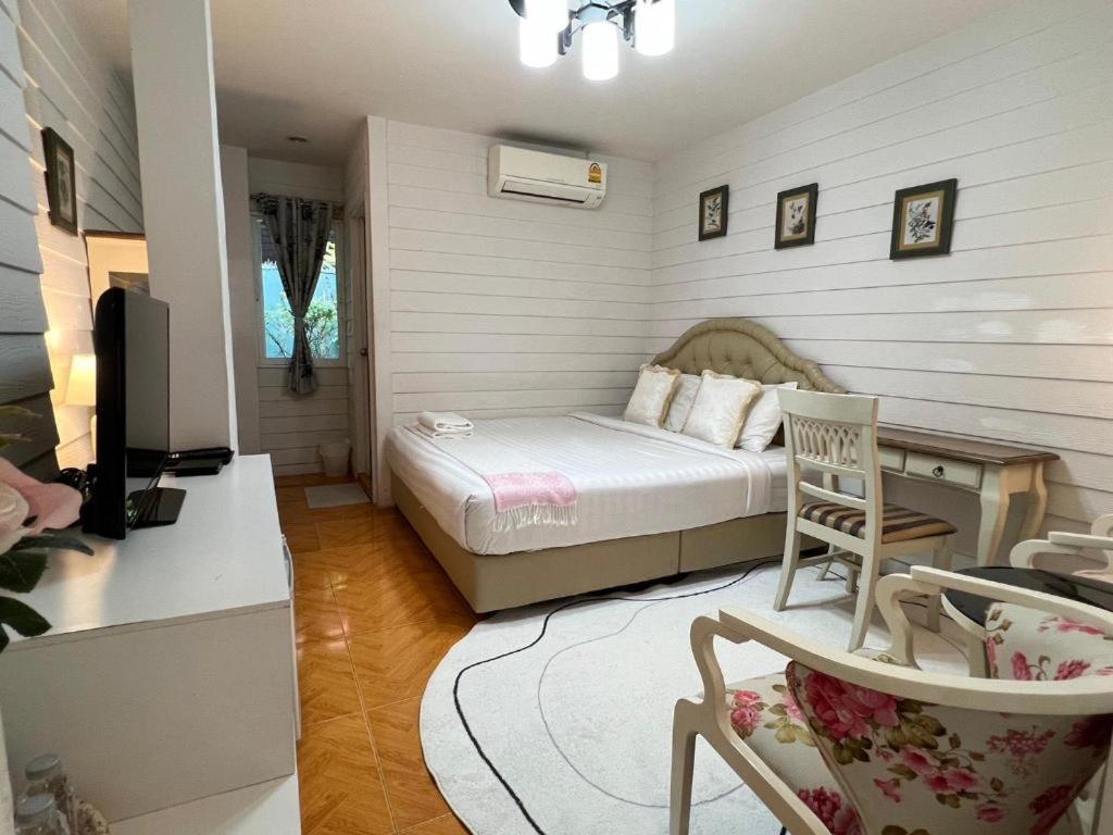 Ban Thungdang Housetel Bangkok Ξενοδοχείο Εξωτερικό φωτογραφία