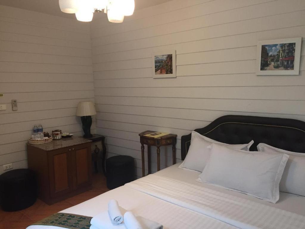 Ban Thungdang Housetel Bangkok Ξενοδοχείο Εξωτερικό φωτογραφία