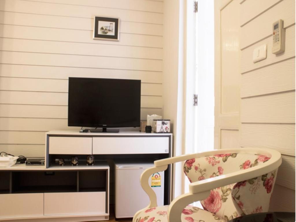 Ban Thungdang Housetel Bangkok Ξενοδοχείο Εξωτερικό φωτογραφία