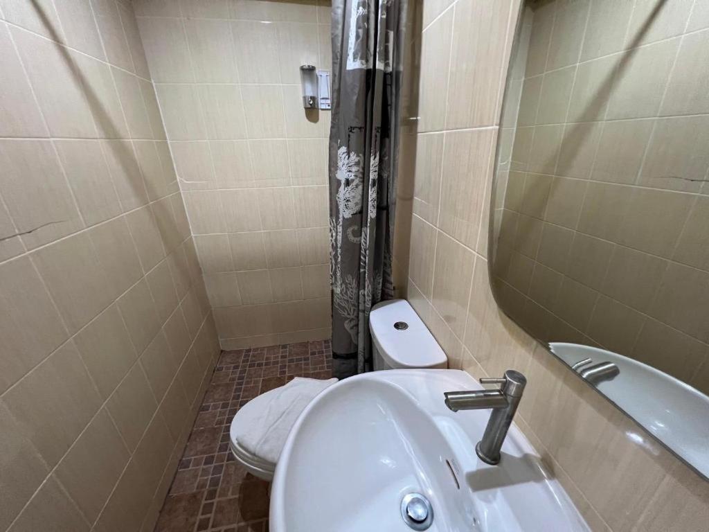 Ban Thungdang Housetel Bangkok Ξενοδοχείο Εξωτερικό φωτογραφία