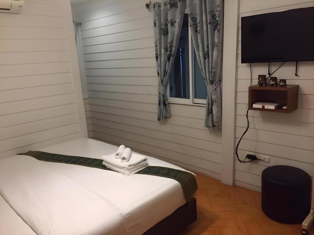 Ban Thungdang Housetel Bangkok Ξενοδοχείο Εξωτερικό φωτογραφία
