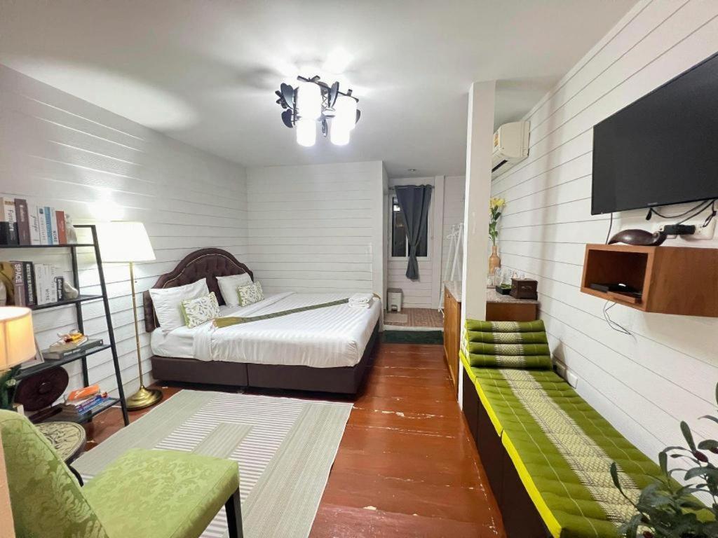 Ban Thungdang Housetel Bangkok Ξενοδοχείο Εξωτερικό φωτογραφία