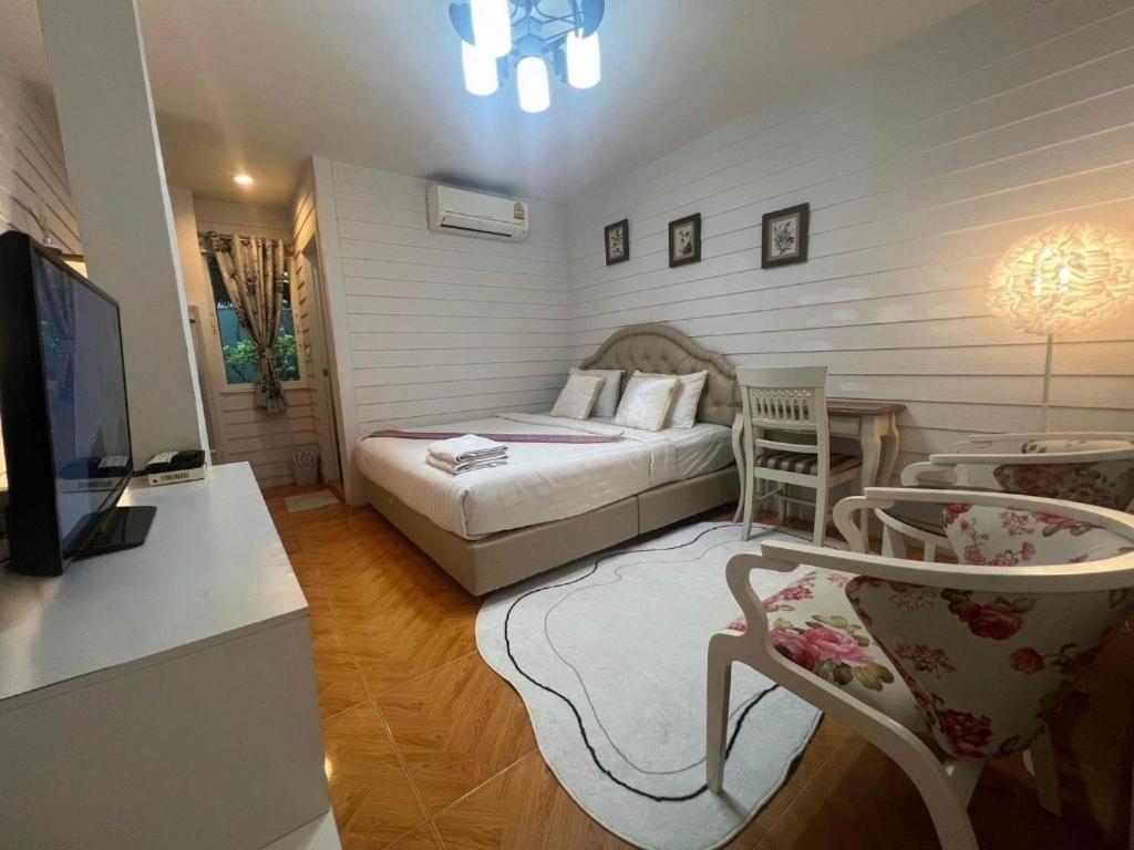 Ban Thungdang Housetel Bangkok Ξενοδοχείο Εξωτερικό φωτογραφία